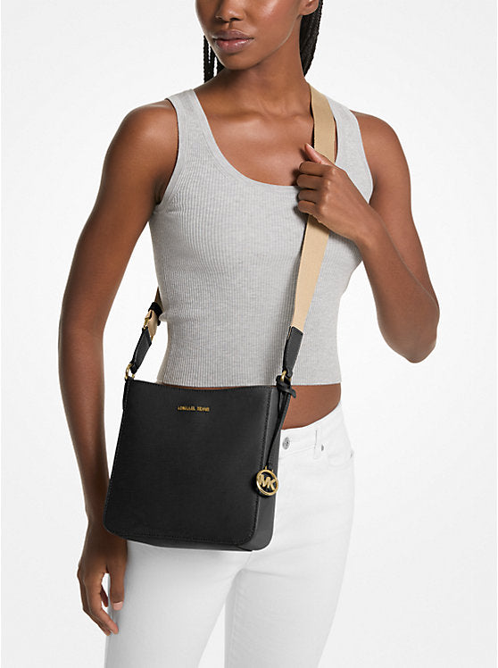 130 - MICHAEL KORS Jet Set Travel Small Messenger BaG