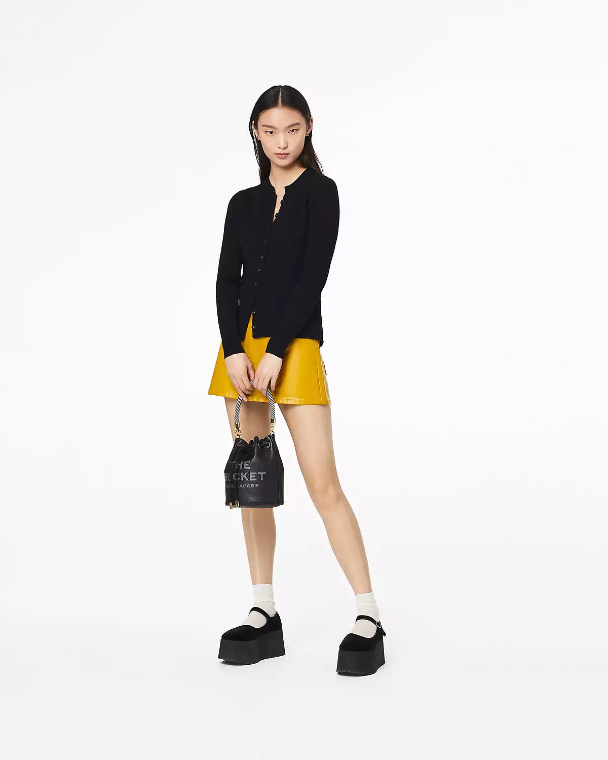 162 - MARC JACOBS The Leather Bucket Bag