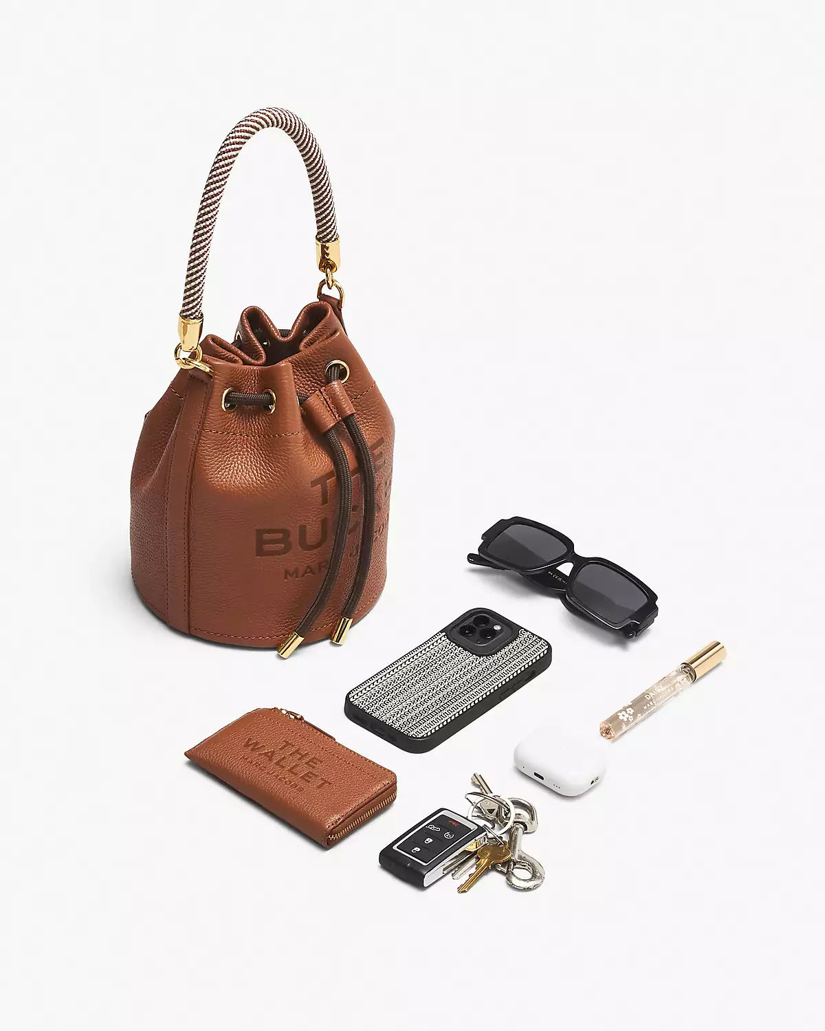165 - MARC JACOBS The Leather Bucket Bag