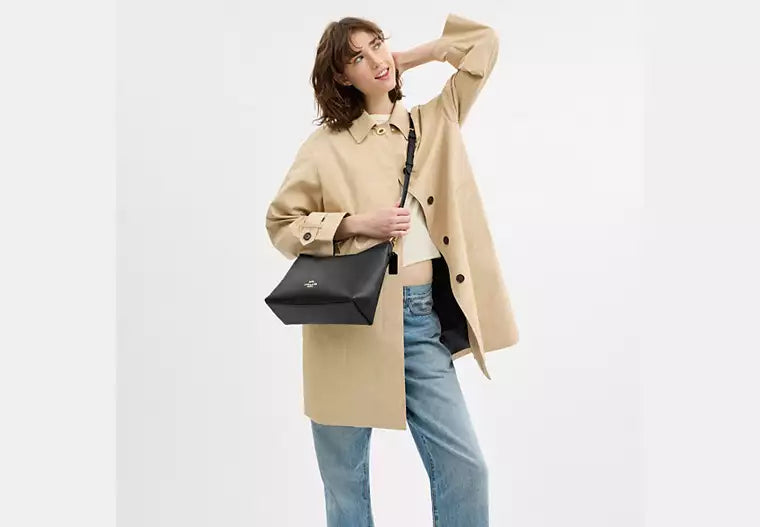 19 - SOBRE PEDIDO - COACH Laurel Shoulder Bag