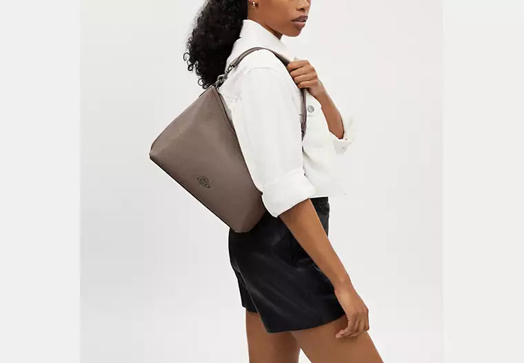 21 - SOBRE PEDIDO - COACH Laurel Shoulder Bag