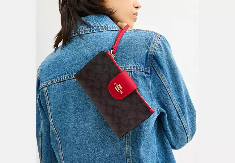 215 - COACH Phone Wallet In Signature Canvas