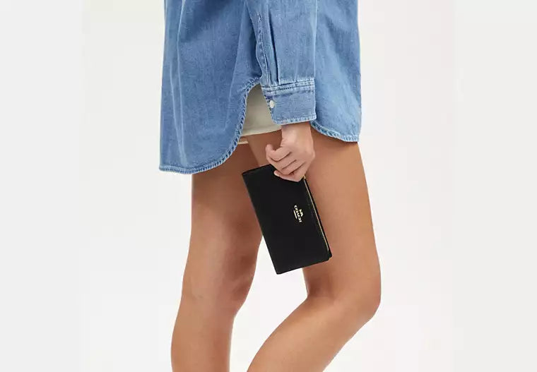 220 - COACH Slim Zip Wallet