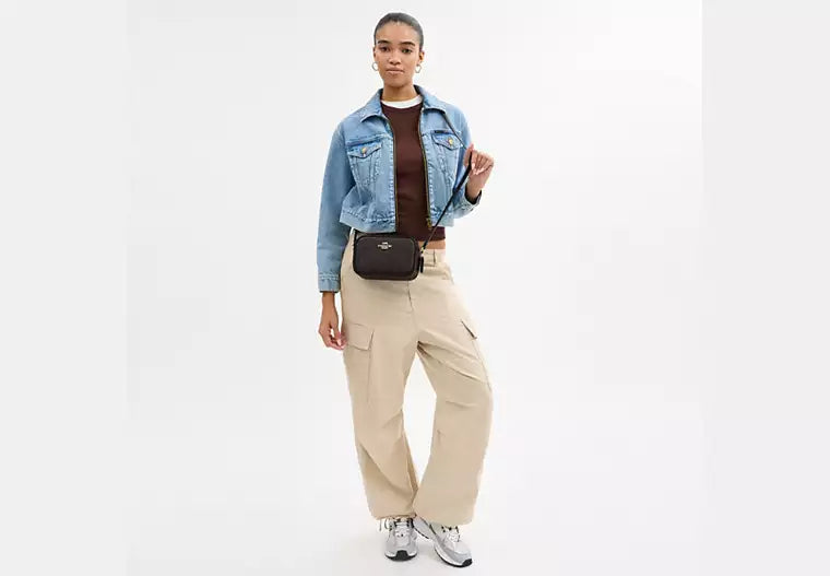 31 - SOBRE PEDIDO COACH Mini Jamie Camera Bag In Signature Canvas