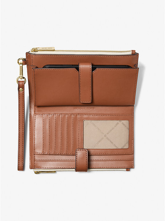 33 - ENTREGA INMEDIATA - MICHAEL KORS Jet Set Travel Signature Logo Smartphone Wallet