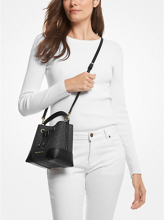 37 - SOBRE PEDIDO - MICHAEL KORS Mercer Small Logo Bucket Bag