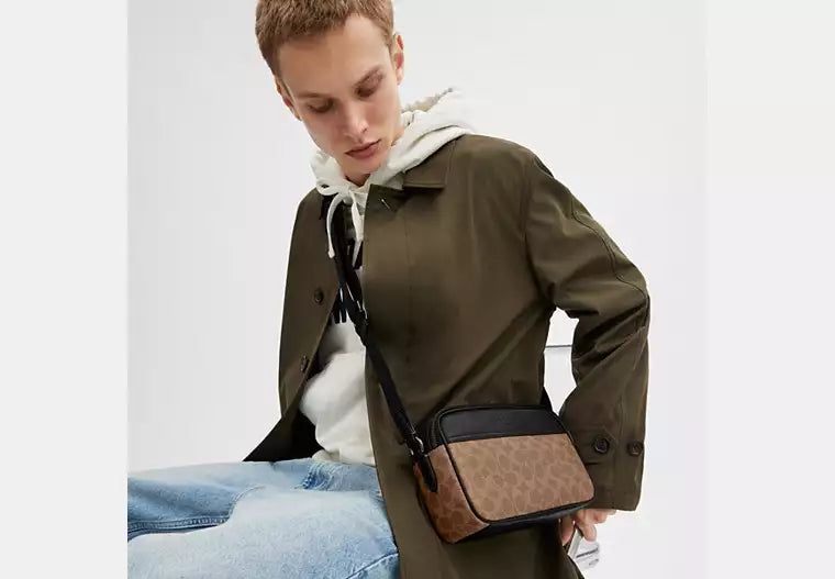 48 - ENTREGA INMEDIATA - COACH Graham Crossbody Bag In Signature Canvas