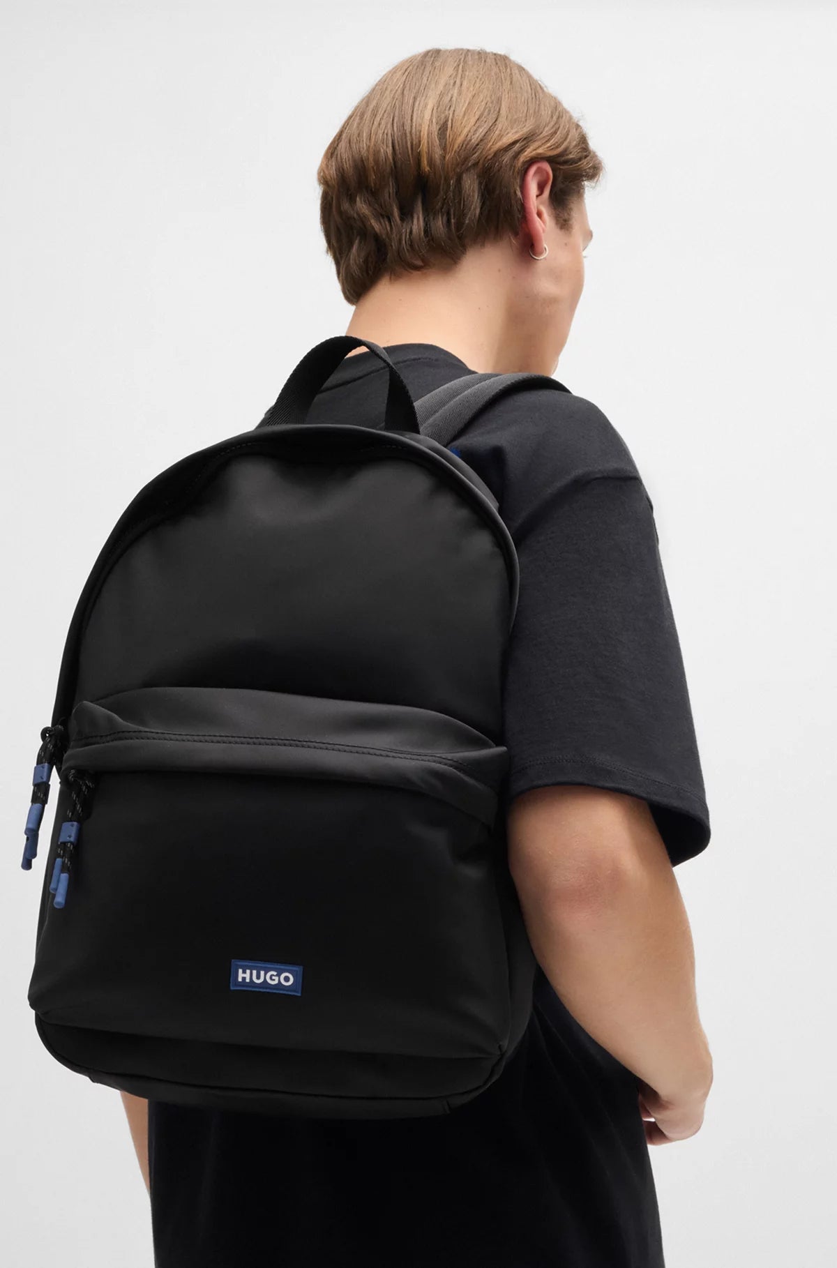 676 - HUGO BOSS Twill backpack with blue logo label