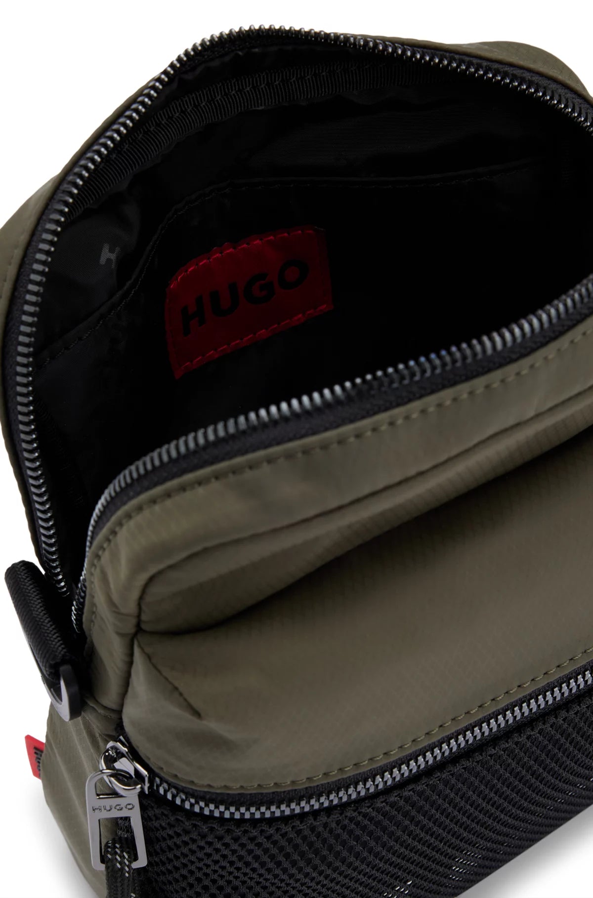 684 - HUGO BOSS Faux-leather envelope bag with logo and signature stripe