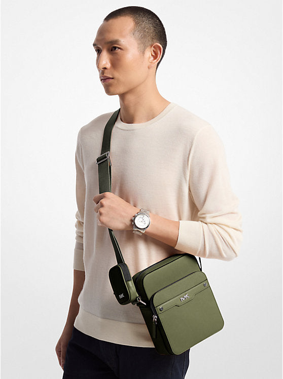 692 - MICHAEL KORS Rivington Leather Flight Bag
