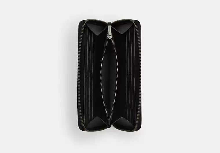 761 - COACH Accordion Wallet In Signature Leather