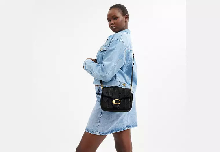 16 - SOBRE PEDIDO - COACH Times Square Tabby Shoulder Bag With Quilting