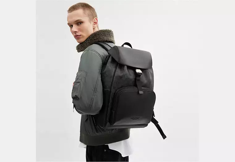 651 - SOBRE PEDIDO - COACH Racer Backpack In Signature
